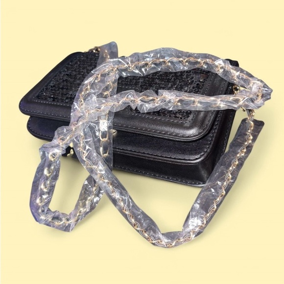 Badgley Mischka NWT Black Sequin Mini Crossbody Bag Clutch w/ Chain Strap - Picture 7 of 7